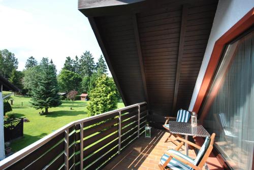 Apartment with Mountain View