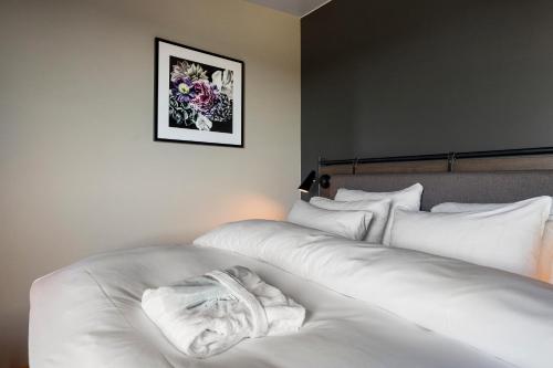 364464165 Lily Country Club
