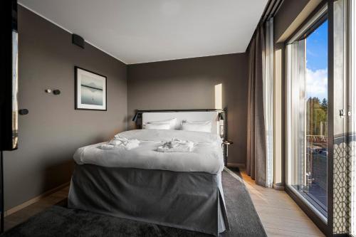 364464300 Lily Country Club