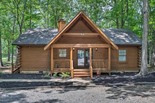 Pet-Friendly Lake Oconee Cabin with Boat Dock! in Turnwold, USA