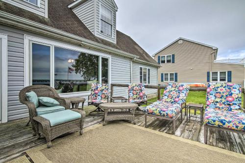 Cambridge Beach Home on Choptank River with Pier!