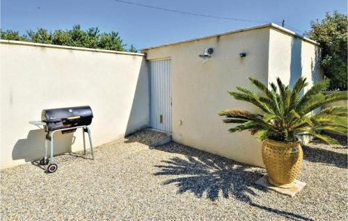 4 Bedroom Beautiful Home In Pont Saint Esprit