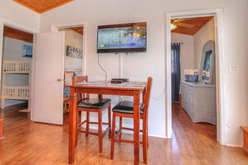 Crescent Beach Bungalow in St. Augustine, USA