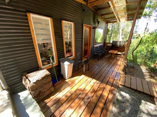 Bejárat, Cabaña con tinaja en bosque Valdiviano (Cabana con tinaja en bosque Valdiviano) in Cutipai