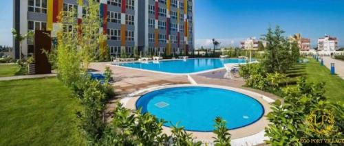 Close Airport,Mall of Antalya Shopping Center,Tram Station — Hotel in Antalya