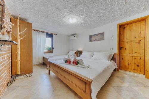 B&B Ulcinj - Markovic Village Apartments - Bed and Breakfast Ulcinj