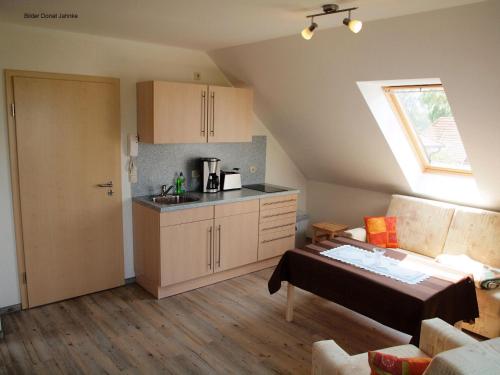 Kitchen, Ferienappartements Holger Plescher in Ostseebad Kuhlungsborn