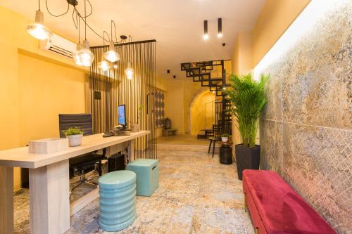C Suites, Retimno (zdjęcie 3)