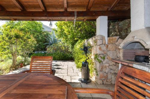 Apartment PORTAPISANA just 50m from the beach - image 4