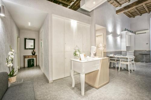 History Suite - image 9