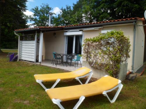 Le chat gîte à louer Écuras