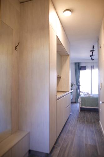 Studio with Sea View image 3