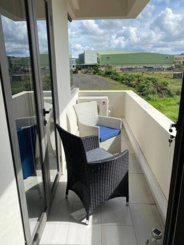 Erkély/terasz, Stylish & Luxury 2-bed parkside apart with pool in Vacoas-Phoenix