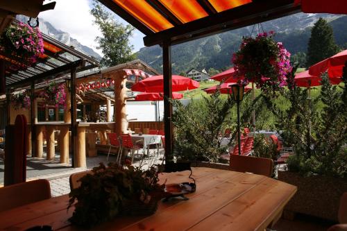 陽台/露台, Chalet Bodenwald in 格林德瓦郊區