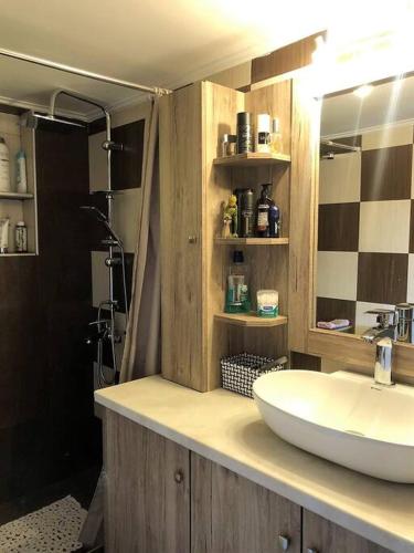 Renovated flat in the heart of Karditsa, Kardítsa (fotografie 10)
