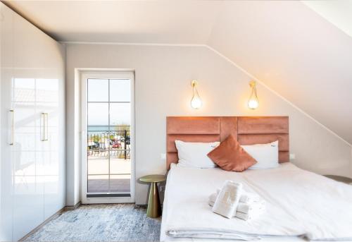 Quadruple Room with Terrace image 10