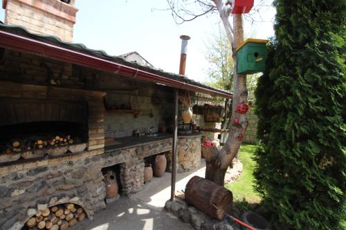 Iekārtas, Mardoyan's Guest house in Geghark'unik'