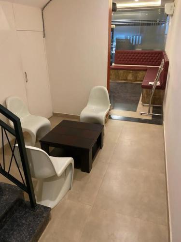 Lobby, HOTEL VIJAYA LAKSHMI RESIDENCY - YESHWANTHPUR near Yashwanthpur Railway Station