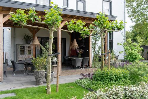 Exterior view, B&B Slapen bij DKW in Oldebroek