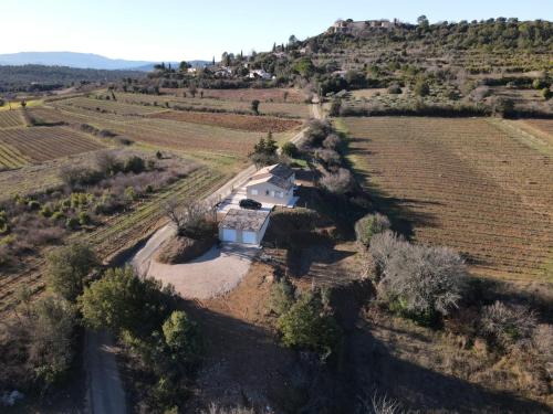 Villa calme et tranquillité - Location, gîte - Seillons-Source-d'Argens