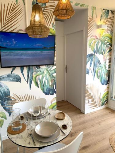 Élégant appartement T2 en 1ère ligne de l'Étang de Thau avec terrasse - Cures et vacances