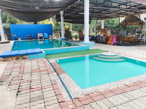 泳池, Chalet Kampung Yan (OFFICIAL) in 亞恩