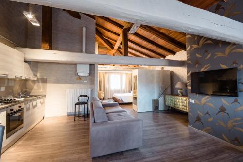 Hotel Centrale near Archeológiai Városi Múzeum