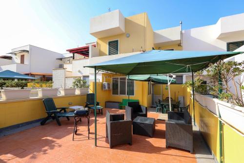 2 bedrooms apartement at Torre Pali 400 m away from the beach with enclosed garden and wifi