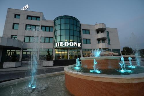 Ieeja, Hotel Hedonic in Vinca