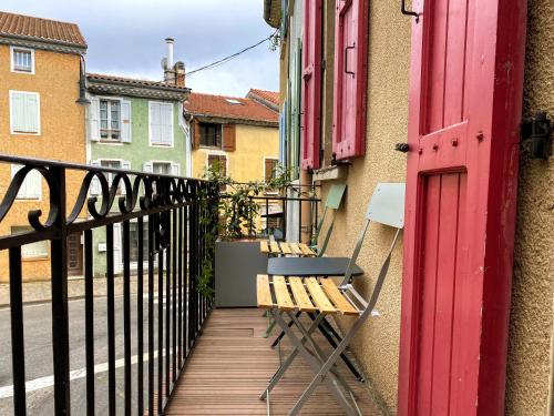 Erkély/terasz, Appartement 4 pers plein centre ville, wifi, balcon in Laragne-Monteglin