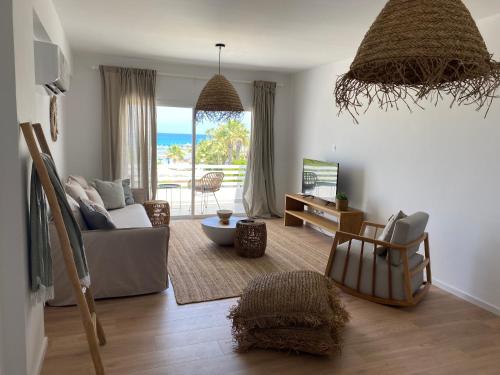 KSQUARED, Protaras