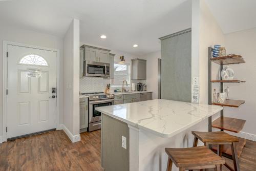 Unique Balinese Home with Fire Pit and Private Fenced Yard! 30 Seconds to the Sand! in New Smyrna Beach, USA