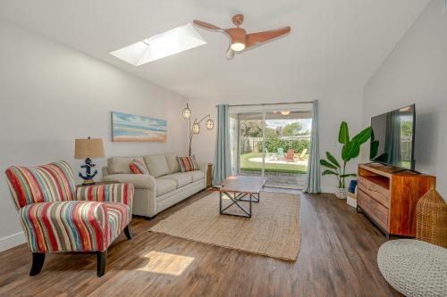 Dog Friendly Home wPrivate Fenced Yard, Garage & Fire Pit STEPS to the Beach! detail