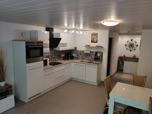 ห้องครัว, Ferienwohnung Hemer in นีเดอร์สเทตเทน
