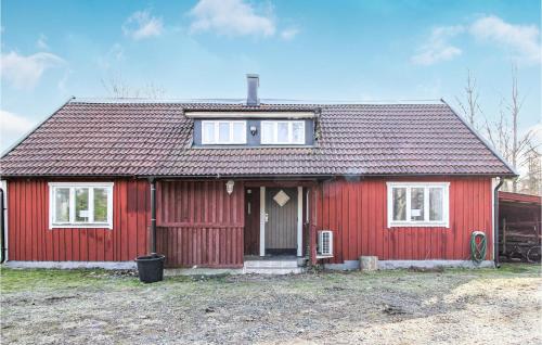 Stunning home in Västra Torup with WiFi and 3 Bedrooms