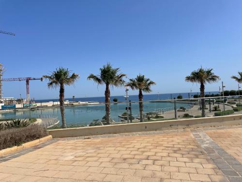 Restorāns, SG seaview apartment in Xghajra