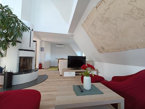 صالة مشتركة/ منطقة التلفزيون, Casa Impex in Walldorf