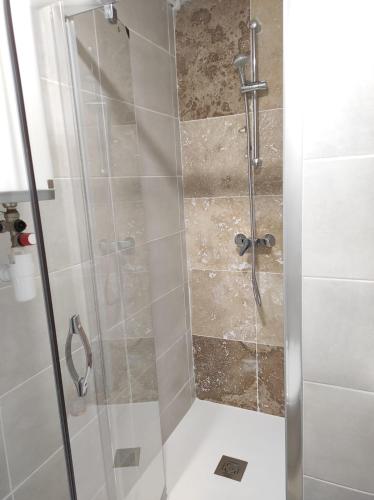 16ème ciel Proche gare Vue panoramique Clim. 4