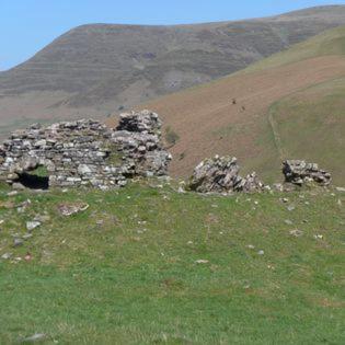 Apkārtne, Dinas Castle Inn (The Dragons Back) in Talgarth