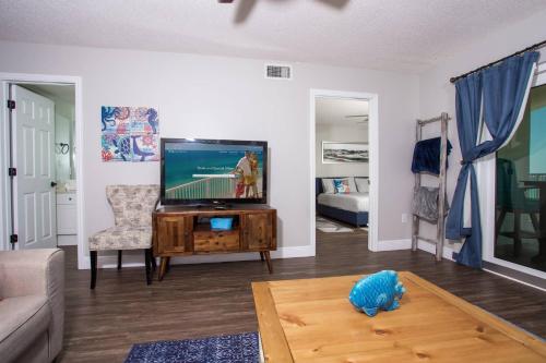 Sea Crest Condominiums Unit 503 - image 13