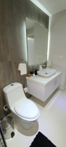 5TH Avenue Aparment - image 2