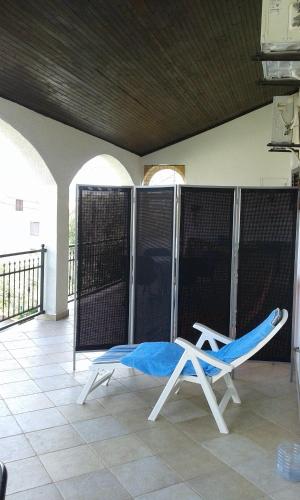  Apartments Vlatko in Stomorska