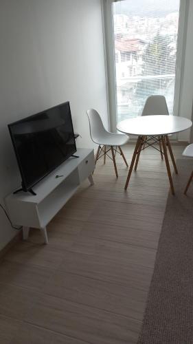 Sunny apartment, Skopje (photo 2)