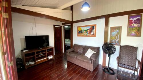 Three-Bedroom Chalet image 5