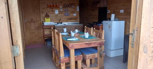 2 bedrooms, 6 beds