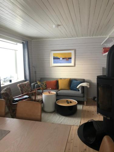 Cozy Family House with Sea Views in Historic Nyksund in Nyksund