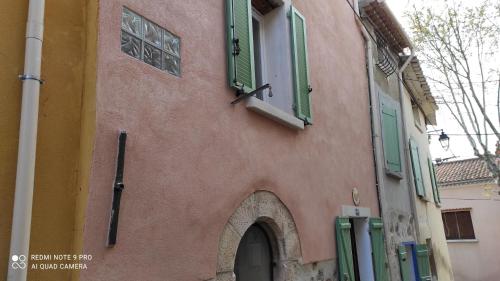 Escale provençal 7 nuits minimum du samedi au samedi gîte à louer Puget-Ville