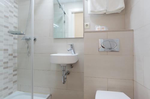 Hostal Oliva - image 6