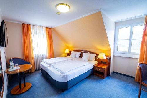 Double Room (not refurbished)