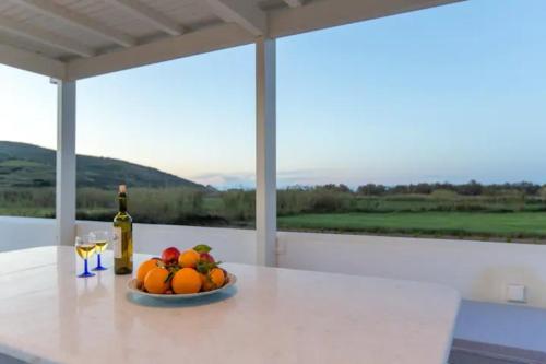 Villa Galante, (croft house nearby the sea) in Akrotiri (Cyclades)